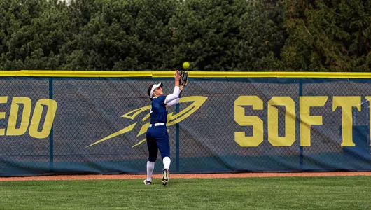 leah munson left field