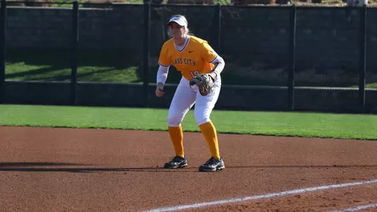 Riley Mohr at Louisville Softball Classic