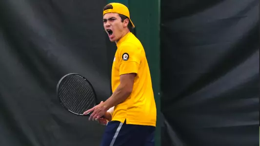 Rockets Ground the Cardinals 4-3 Image