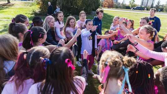 Women's Cross Country Huddle