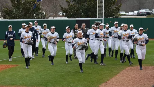 softball huddle break