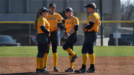 mound huddle vs. IUPUI