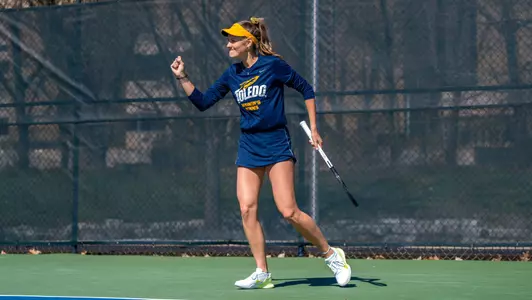 Julia Kuszynski vs. Miami