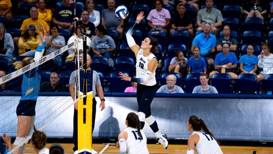 Caylee Sharkey going for a kill