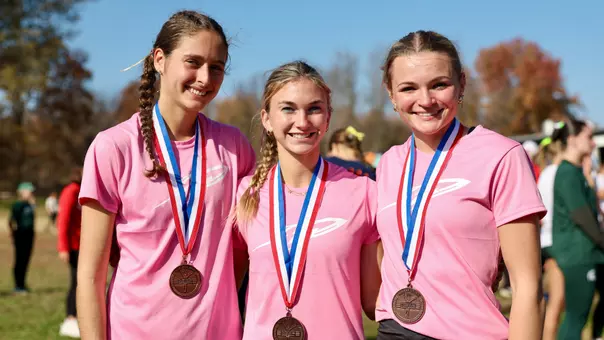 Lianna Surtz, Hannah Ielfield, Karina James