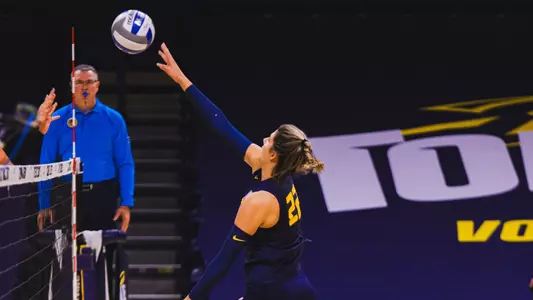 Sierra Pertzborn attacking