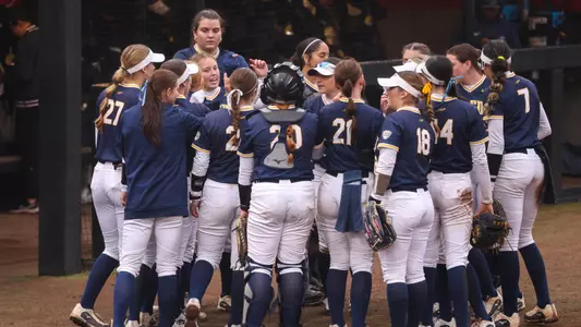 Toledo Softball huddles up before a game