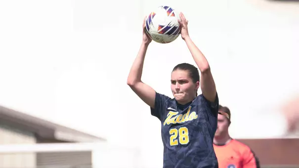 Sydney Hardesty taking a throw-in