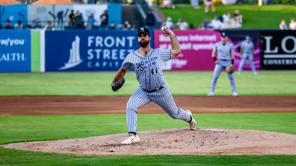 Grant Umberger pitching with Winston-Salem Dash