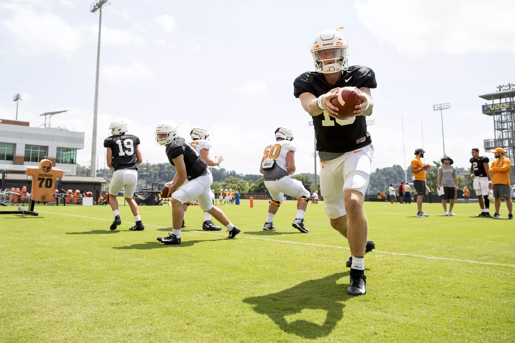 KNOXVILLE, TN - AUGUST 07, 2019 - Quarterback Brian Maurer #18 of the Tennessee Volunteers during 2019 Fall Training Camp practice on Haslam Field in Knoxville, TN. Photo By Andrew Ferguson/Tennessee Athletics