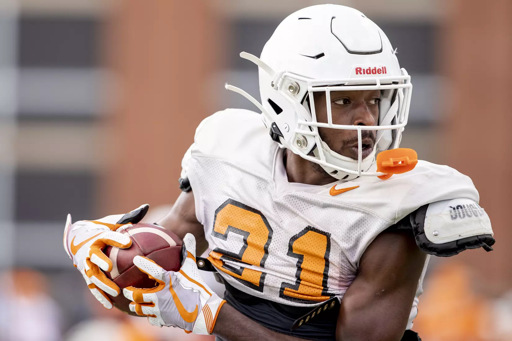 KNOXVILLE, TN - AUGUST 07, 2019 - Wide receiver Jacquez Jones #21 of the Tennessee Volunteers during 2019 Fall Training Camp practice on Haslam Field in Knoxville, TN. Photo By Andrew Ferguson/Tennessee Athletics