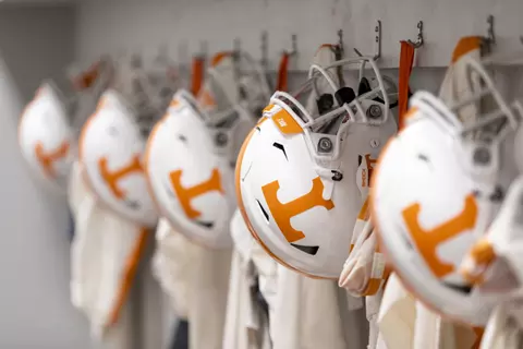 FAYETTEVILLE, AR - NOVEMBER 07, 2020 - Power T helmet before the game between the Arkansas Razorbacks and the Tennessee Volunteers at Razorback Stadium in Fayetteville, AR. Photo By Andrew Ferguson/Tennessee Athletics