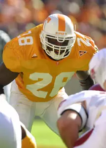 Middle linebacker Dominique Stevenson