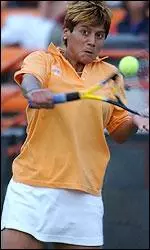 Tammy Encina opened the ITA Indoor Championships with a win.