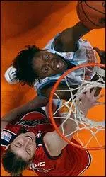 Gwen Jackson rises for a lay up against Ole Miss.