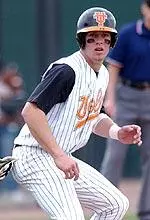 Chris Kemp's double in the third tied the game at 3-3.