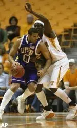 Lipscomb's Shaun Durant drives against Major Wingate. (AP Photo/Wade Payne)