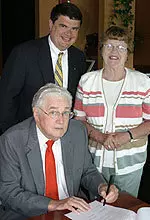 Former head coach Ray Mears with wife Dana and son Steve.