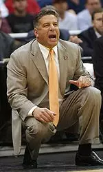 Pearl Yelling From Courtside