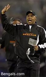 Lewis Yelling On Sidelines