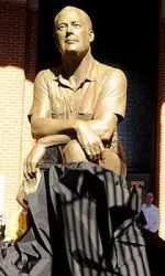 A 9-foot, nearly 1,500-pound bronze statue of Gen. Robert Neyland was unveiled Friday afternoon between gates 15A and 17 at Neyland Stadium.
