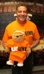 Bruce Pearl and UT Medical Center Cancer Institute mascot Chemo Bear