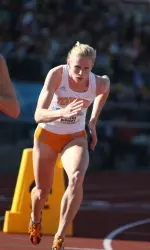 Phoebe Wright took sixth in the 800m at a race in Monaco.