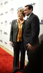 Coach Summitt and Coach Krzyzewski walk the red carpet in New York City.