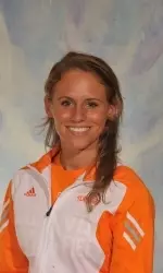 Liz Costello crushed the school record in the 10K at the Stanford Invitational.