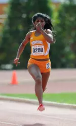 Kia Jackson anchored the Lady Vol 4x100m relay unit to an NCAA berth.