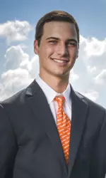 Jack Smith leads Vols at 3-under par.