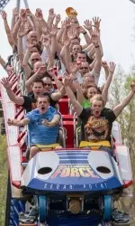 Jimmy Dagley (front left)