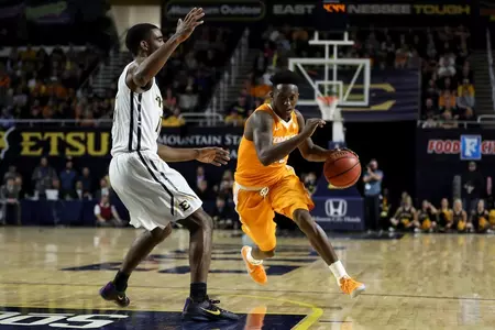 Kwe Parker Competing