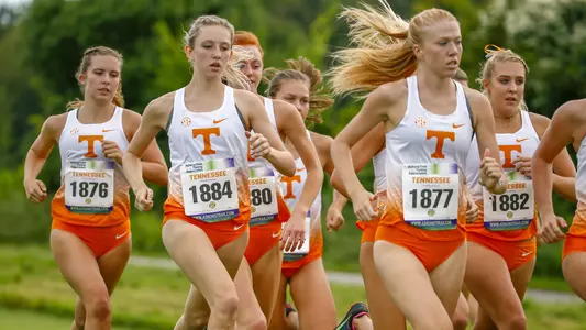 KNOXVILLE, TN - 2018.08.31 - Tennessee vs. Louisville Cardinals