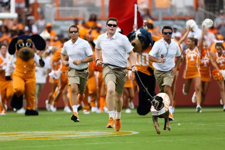 Jesse Head Handler Running With Smokey