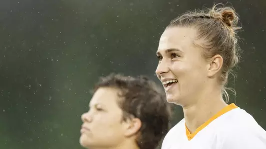 KNOXVILLE, TN - NOVEMBER 09, 2018 - Forward/Midfielder Anna Bialczak #23 of the Tennessee Volunteers during the NCAA Tournament First Round match between the Louisville Cardinals and the Tennessee Volunteers at Regal Soccer Stadium in Knoxville, TN. Photo By Austin Perryman/Tennessee Athletics