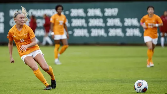 STANFORD, CA - NOVEMBER 23, 2018 - Midfielder/Defender Rylie O'Keefe #4 of the Tennessee Volunteers during the Quarterfinal NCAA Tournament match between the Tennessee Volunteers and the Stanford Cardinal at Cagan Stadium in Stanford, CA. Photo By Austin Perryman/Tennessee Athletics