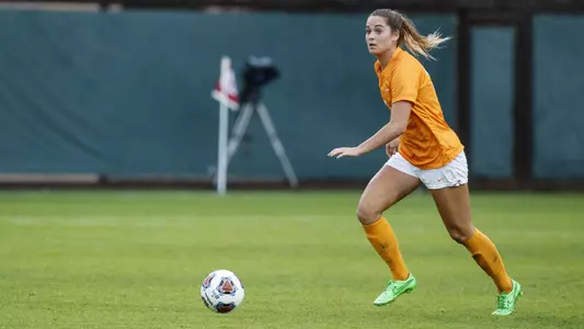 STANFORD, CA - NOVEMBER 23, 2018 - Forward/Defender MacKenzie Gouner #9 of the Tennessee Volunteers during the Quarterfinal NCAA Tournament match between the Tennessee Volunteers and the Stanford Cardinal at Cagan Stadium in Stanford, CA. Photo By Austin Perryman/Tennessee Athletics