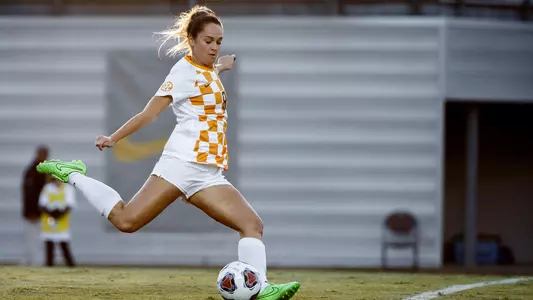 KNOXVILLE, TN - NOVEMBER 18, 2018 - Forward/Defender MacKenzie Gouner #9 of the Tennessee Volunteers during the NCAA Tournament Third Round match between the Texas A&M Aggies and the Tennessee Volunteers at Regal Soccer Stadium in Knoxville, TN. Photo By Caleb Jones/Tennessee Athletics