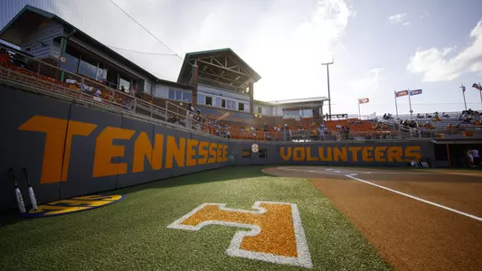 Softball_Stadium_Side