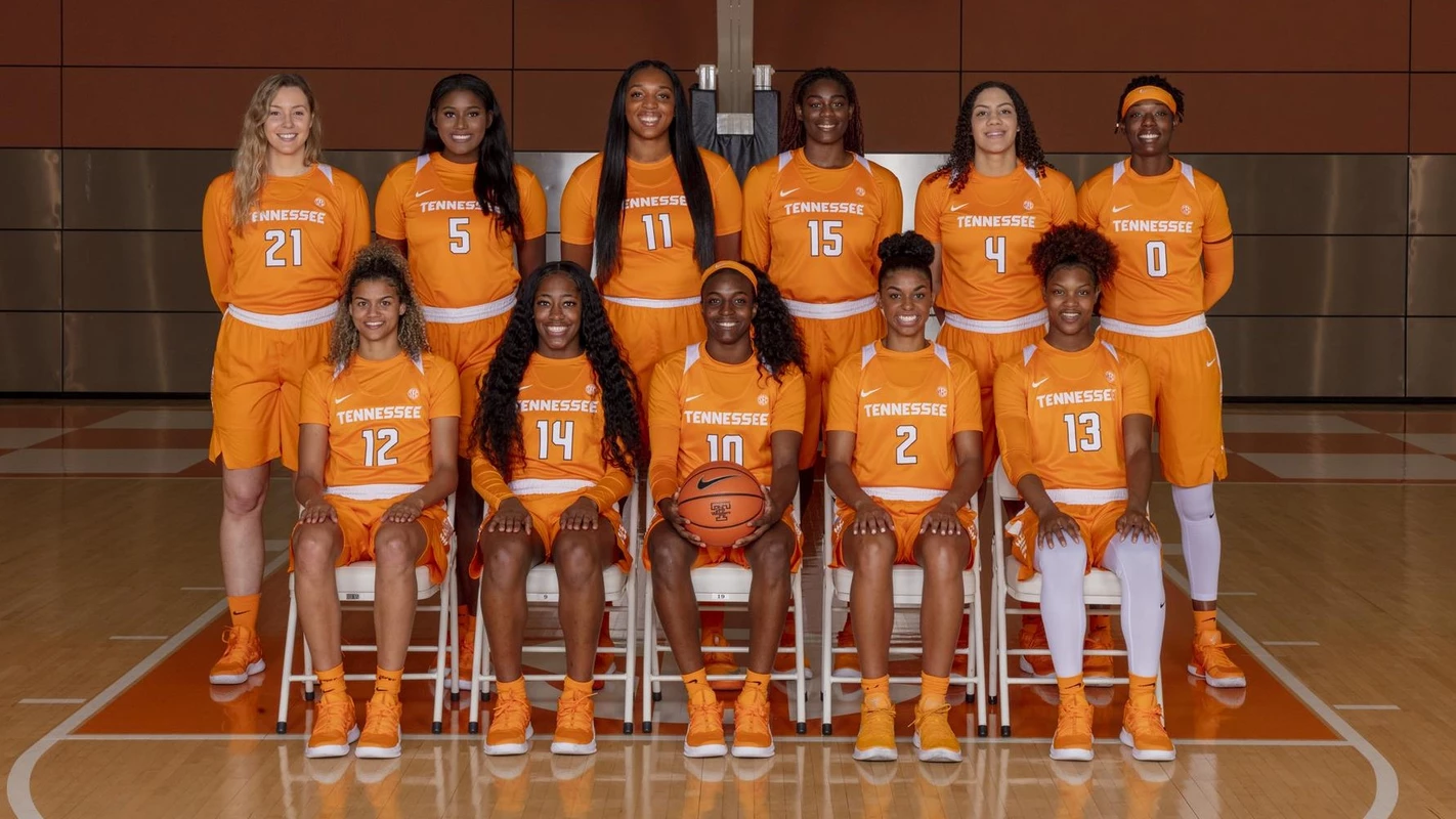 2018-19 Lady Vol Basketball Team Photo