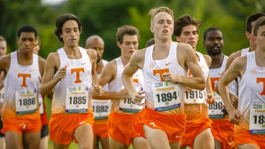 KNOXVILLE, TN - 2018.08.31 - Tennessee vs. Louisville Cardinals