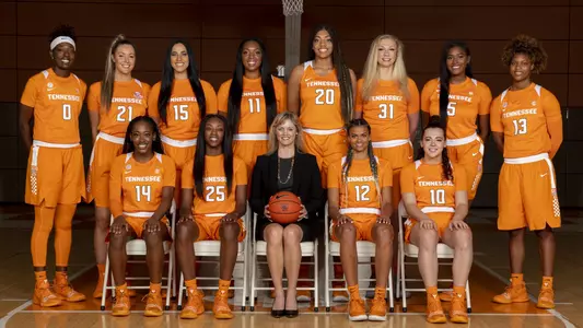 Team photo with Kellie Harper