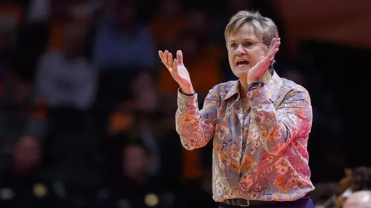 Holly Warlick