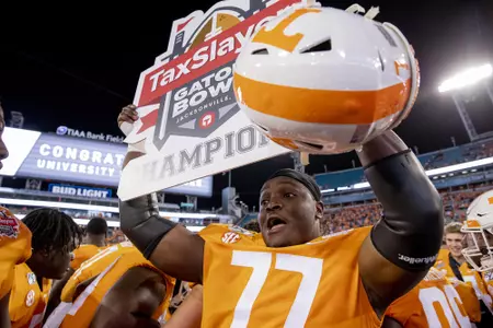 JACKSONVILLE, FL - 2020.01.02 - Tennessee vs. Indiana