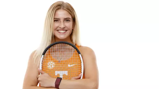 KNOXVILLE, TN - 2019.10.04 - Women's Tennis Photo Day