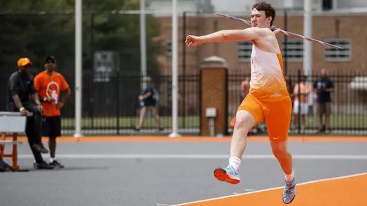 KNOXVILLE, TN - MAY 05, 2018 - Jake Sheehan of the Tennessee Volunteers during the Tennessee Challenge at Tom Black Track at LaPorte Stadium in Knoxville, TN. Photo By Austin Perryman/Tennessee Athletics...