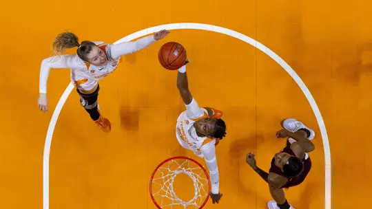 KNOXVILLE, TN - FEBRUARY 06, 2020 - Guard Jordan Horston #25 of the Tennessee Lady Volunteers during the game between the Mississippi State Bulldogs and the Tennessee Lady Volunteers at Thompson-Boling Arena in Knoxville, TN. Photo By Andrew Ferguson/Tennessee Athletics