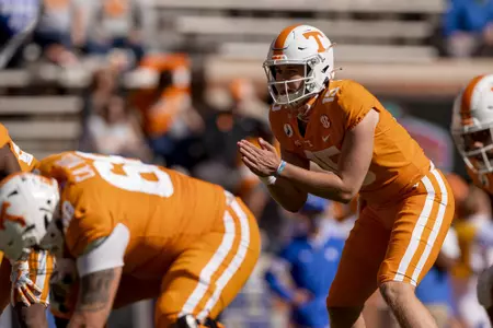 KNOXVILLE, TN - OCTOBER 17, 2020 - Quarterback Harrison Bailey #15 of the Tennessee Volunteers during the game between the Kentucky Wildcats and the Tennessee Volunteers at Neyland Stadium in Knoxville, TN. Photo By Andrew Ferguson/Tennessee Athletics