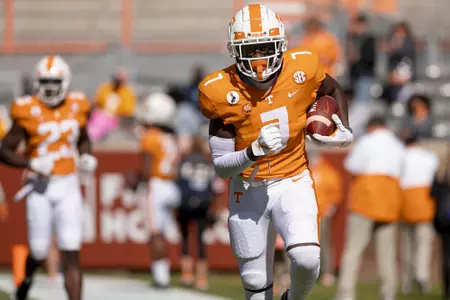 KNOXVILLE, TN - OCTOBER 03, 2020 - Wide receiver Brandon Johnson #7 of the Tennessee Volunteers before the game between the Missouri Tigers and the Tennessee Volunteers at Neyland Stadium in Knoxville, TN. Photo By Andrew Ferguson/Tennessee Athletics